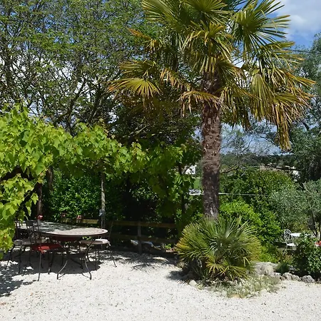 Gasthuis La Bastide De Sauvetas 4*
